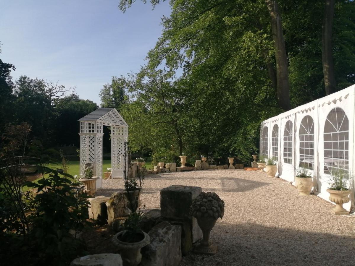 Chambre E Andre Le Domaine Des Jardins De Bracquetuit Exterior foto