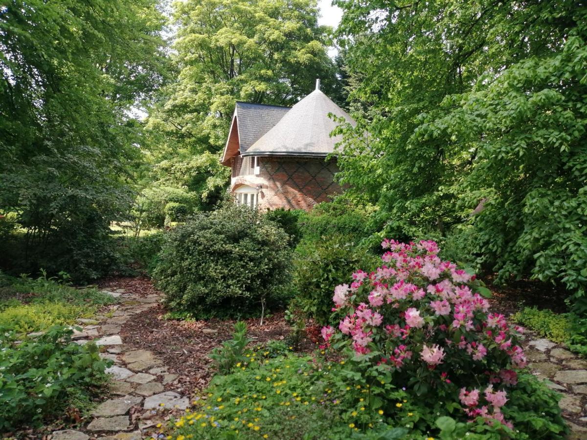 Chambre E Andre Le Domaine Des Jardins De Bracquetuit Exterior foto